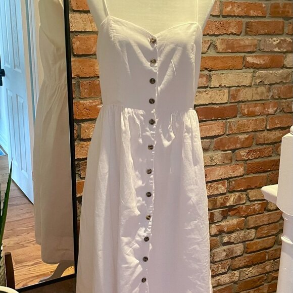 H&M linen blend, button down midi dress. Size M - Picture 2 of 5